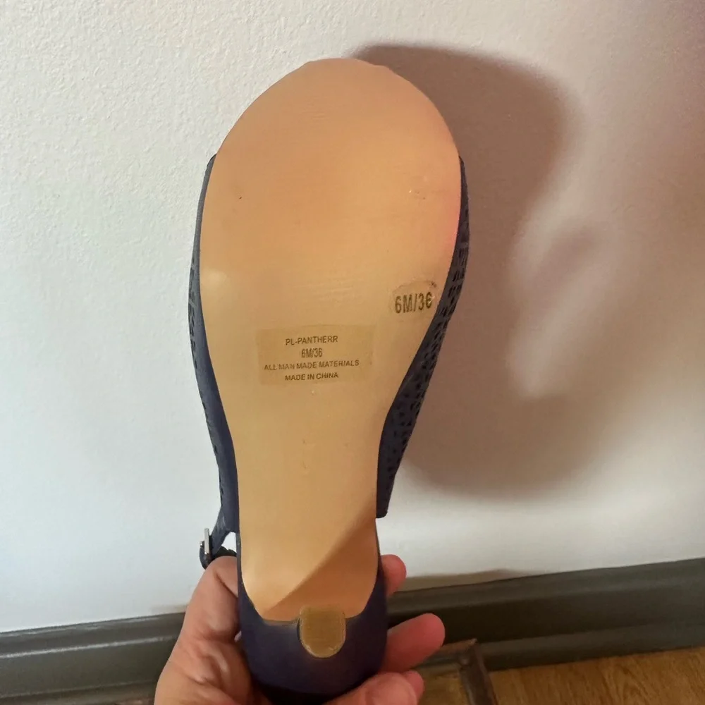 BCBGeneration High Heels Panther Laser Cut / Blue - Picture 4 of 5